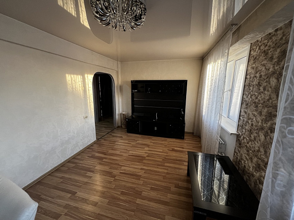 ПРОДАЖА 3х к.кв-ра  в 6а мкрн. дом 41