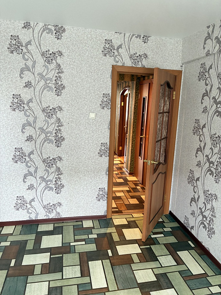 6а мкрн. дом 41, трехкомнатная кв-ра